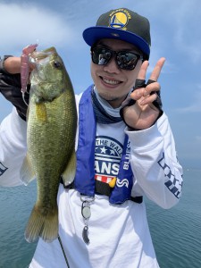 E0012E65-D804-4B39-85E0-0B7F2D46C760