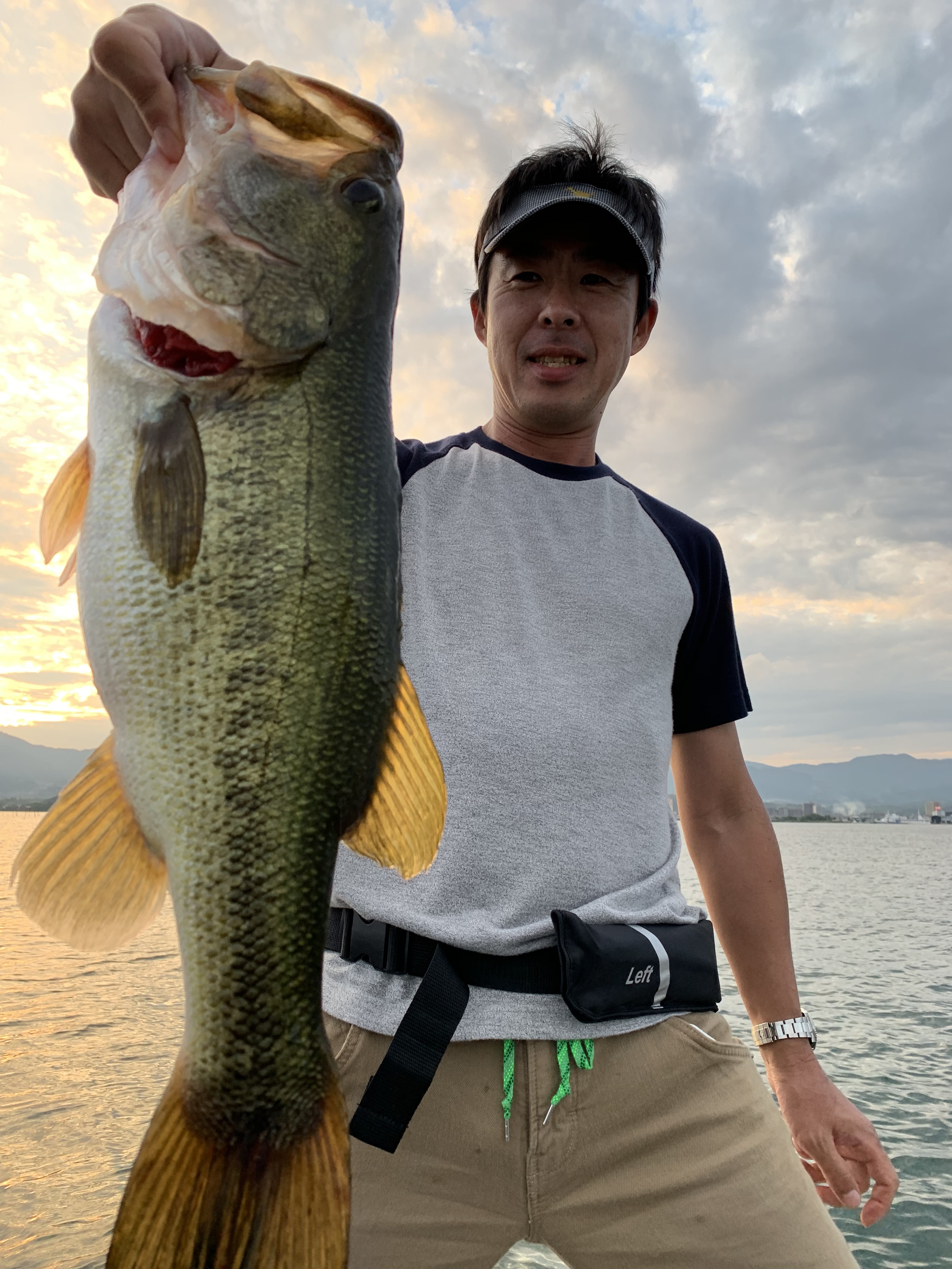 2B8B8CFB-159B-4CA8-8CD2-131072E6B0B2