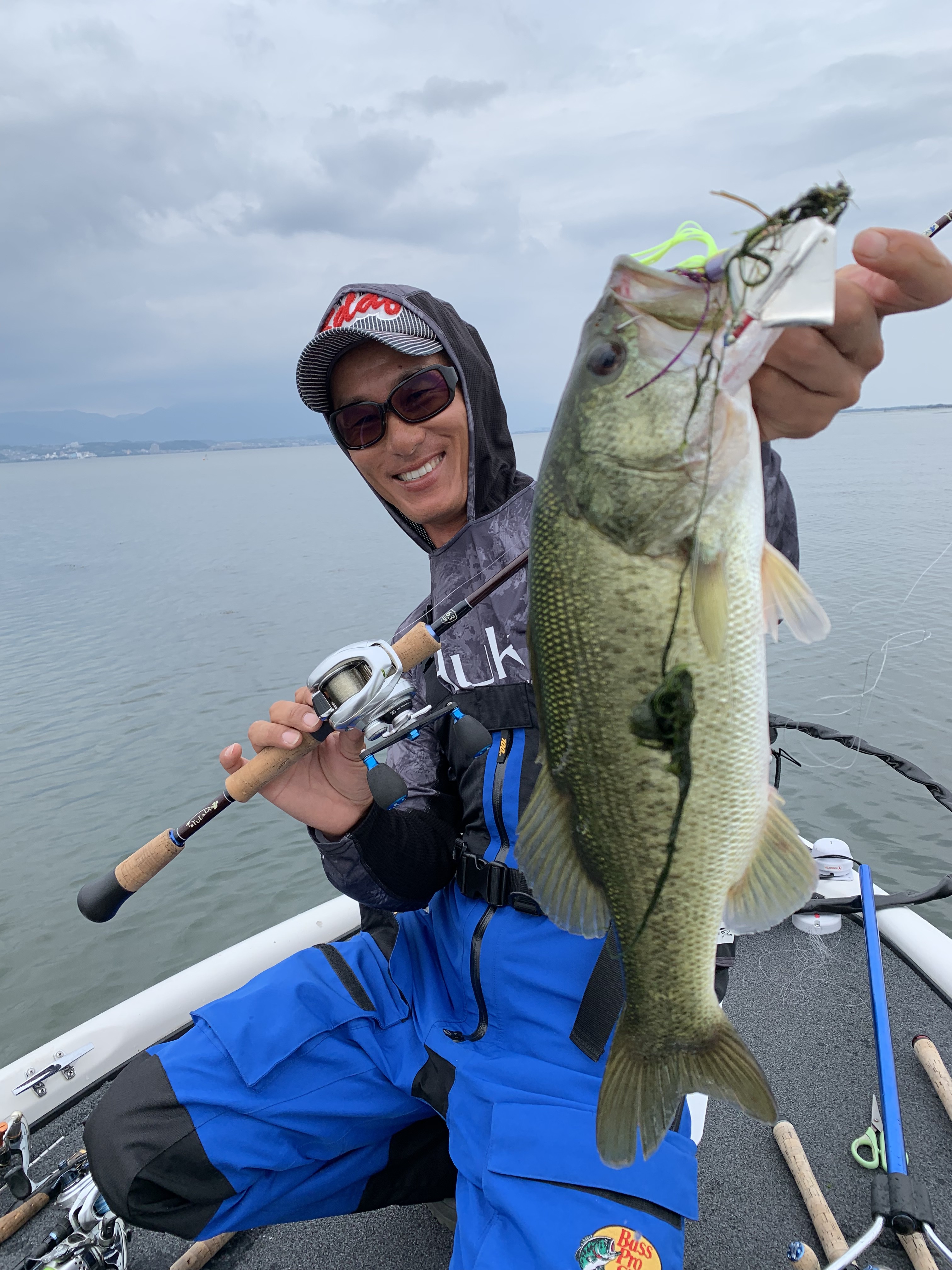 9A6B6D73-9CCD-469F-B5FA-3AFDB56D8DA5