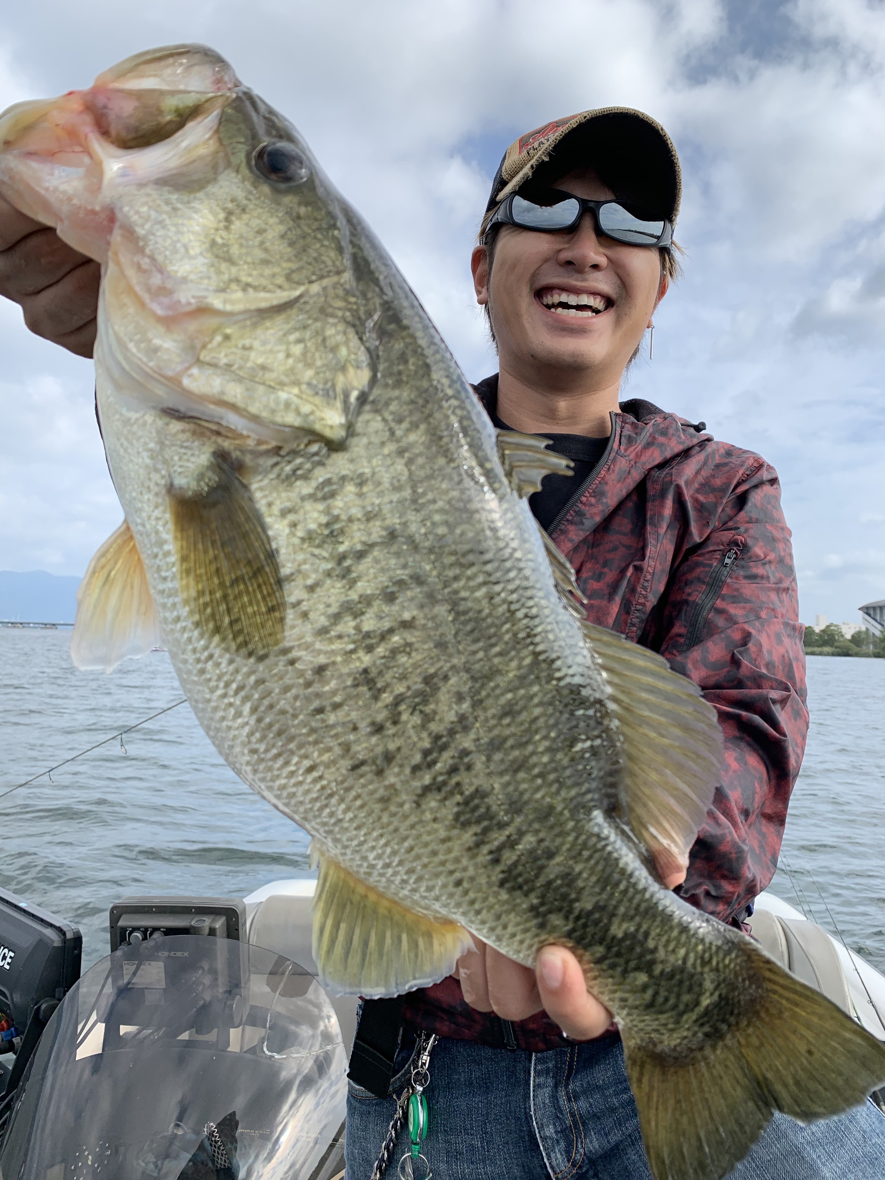 E3C6F100-7CA4-4057-8B10-D503BF777579