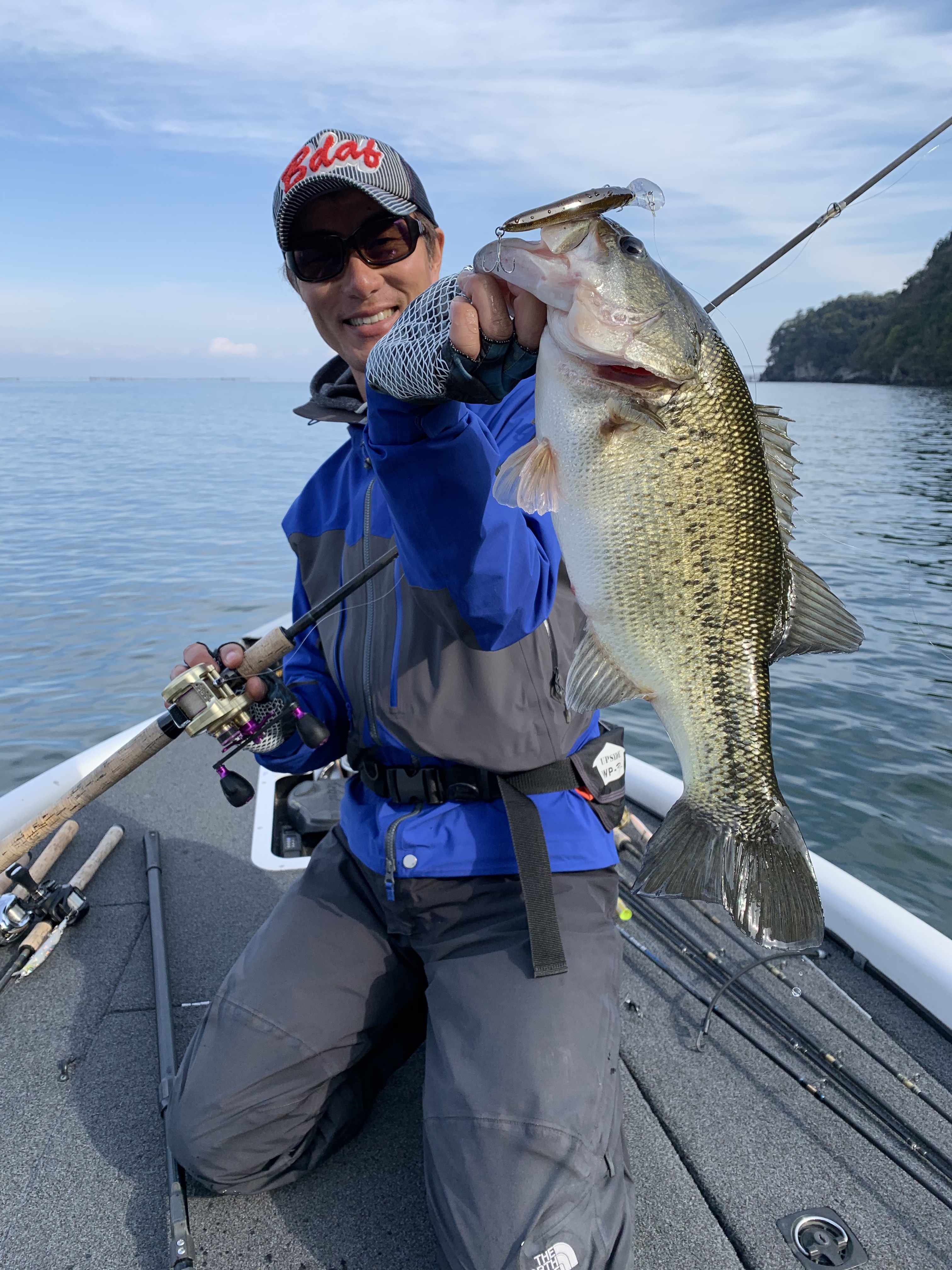 FF61E2CC-3CBB-4281-AF2F-E9FD40A110A9