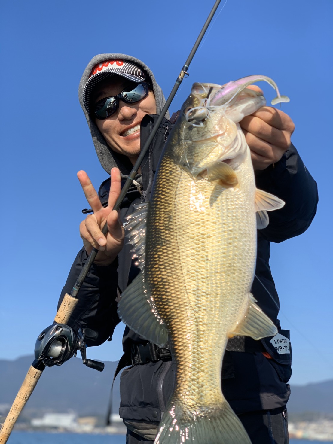 C6BC55A5-AD69-4F76-8E67-998F0A78F05B