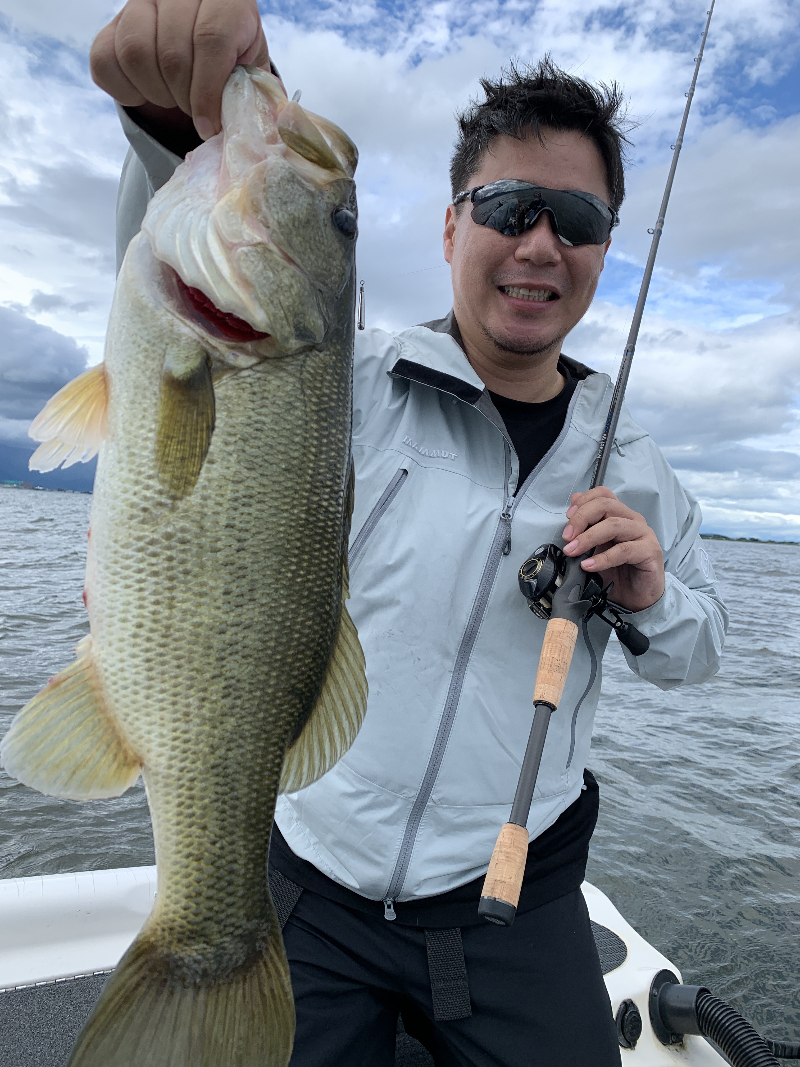 3C8581A8-8DEA-4421-A157-728C0A191AB7