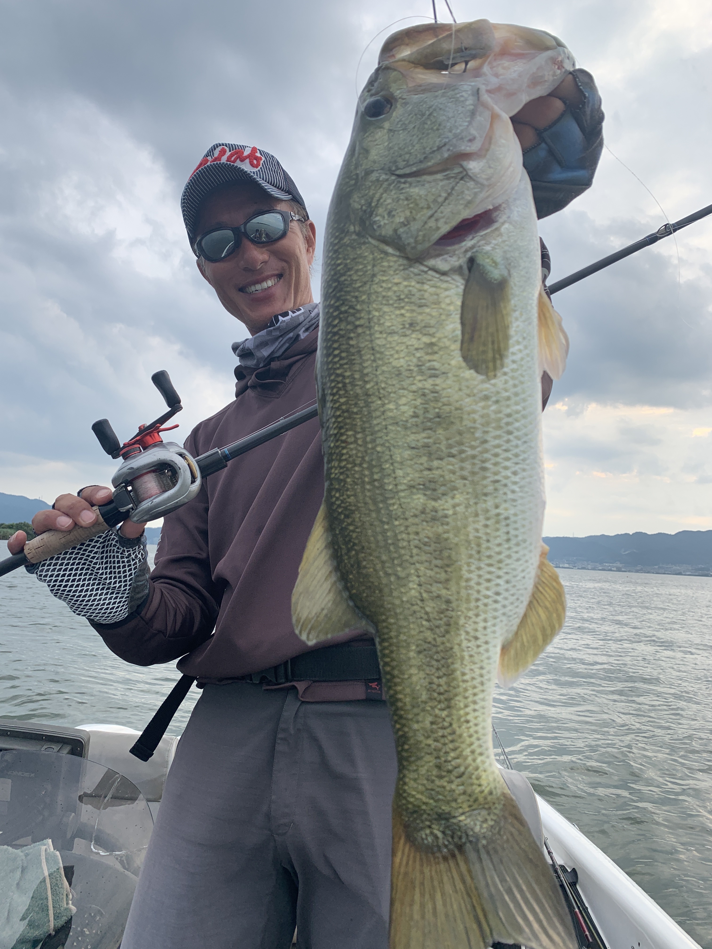 23C07165-AAAB-4E09-8BB2-4A167E1A1AF4