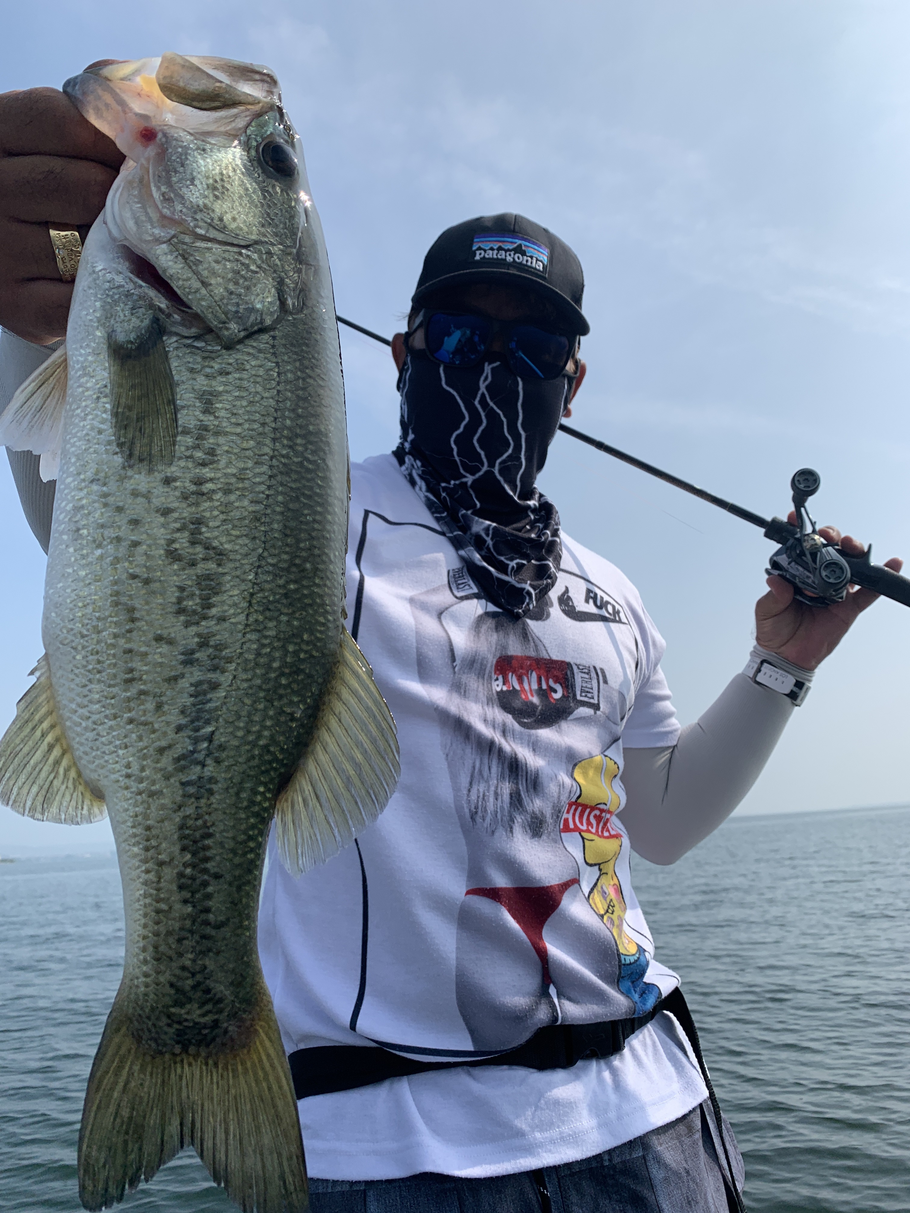 2AF5049F-EEA1-4D18-A646-E502F2CFCBFD