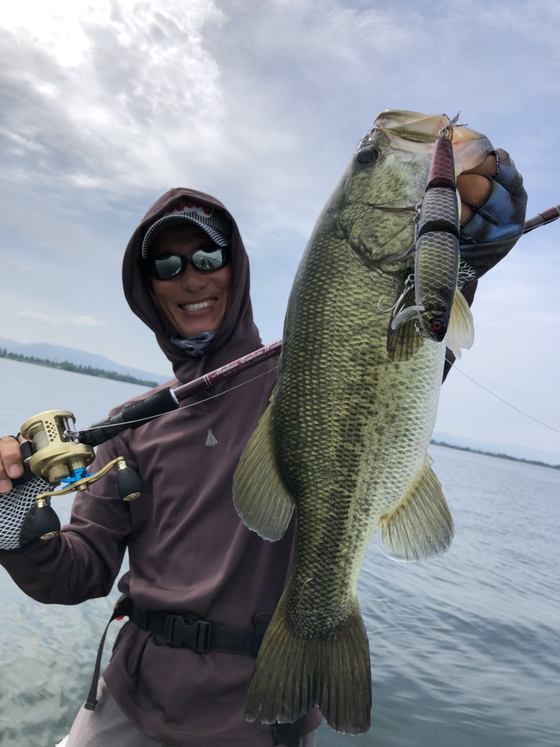 832C17A2-6B71-4AB4-99FA-DA80B231C55B