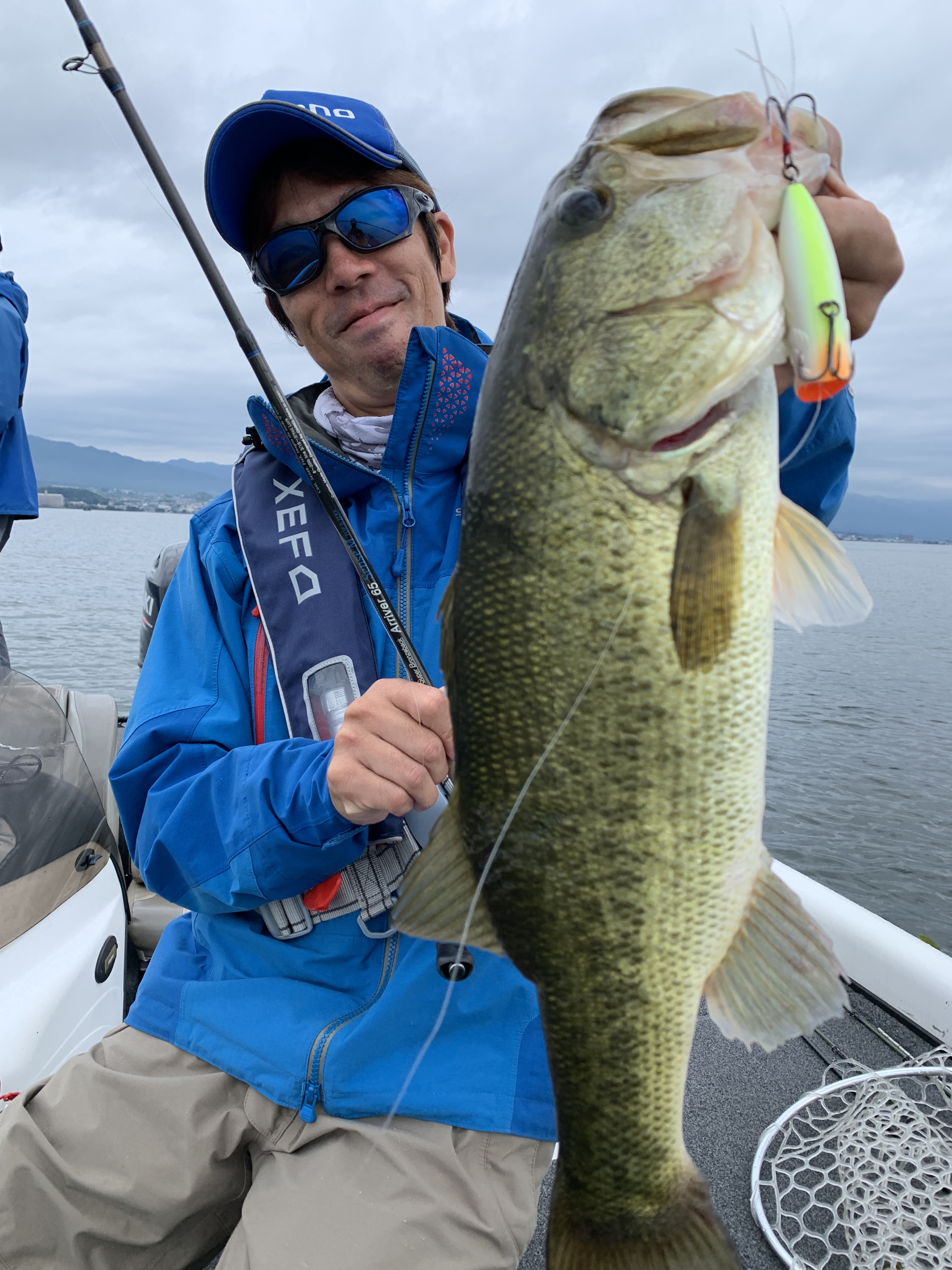 9EF38F8E-1624-410B-AF57-BDFE6E080CE4