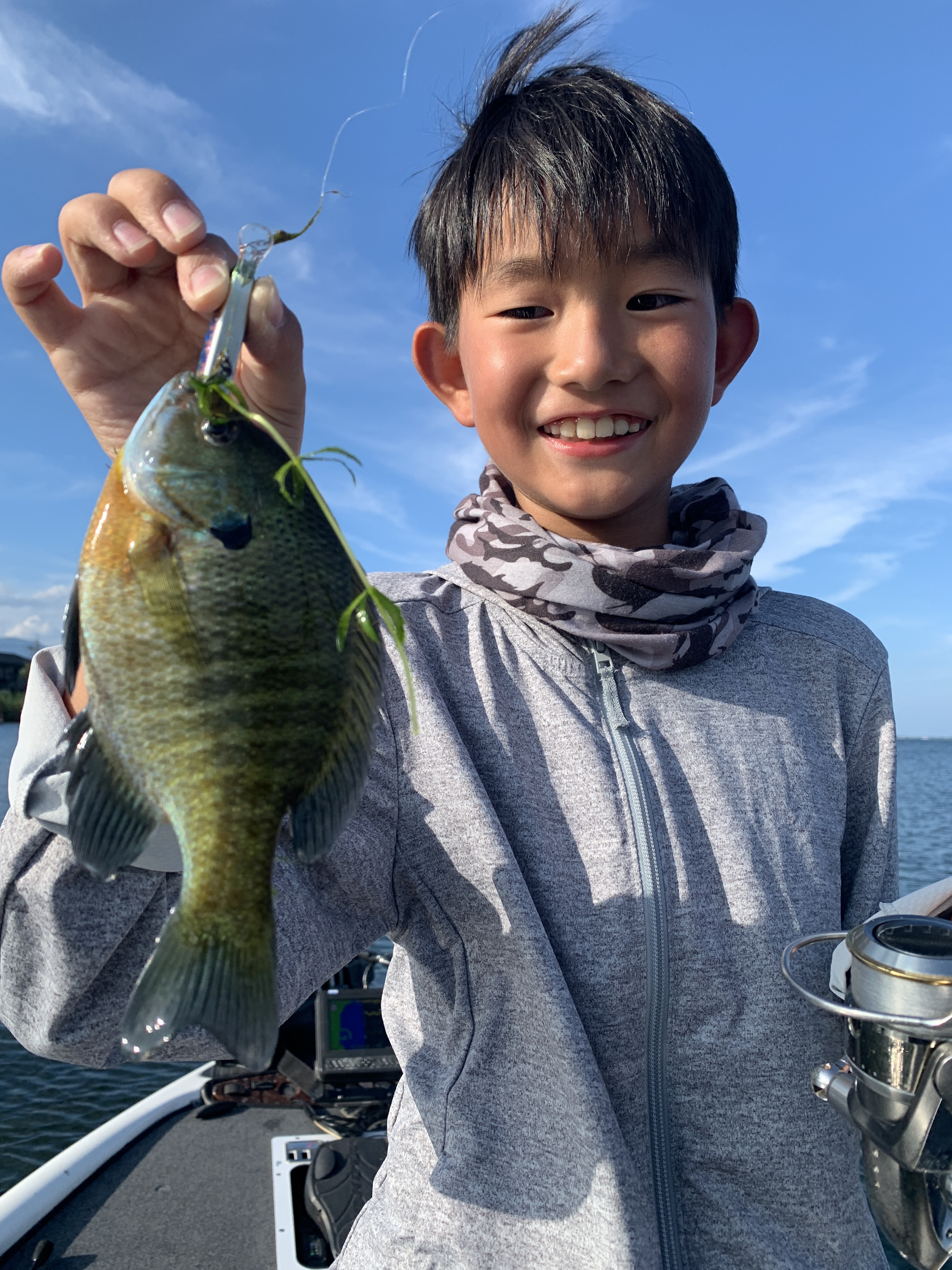 B8F065B5-C282-483D-8752-45072C413046