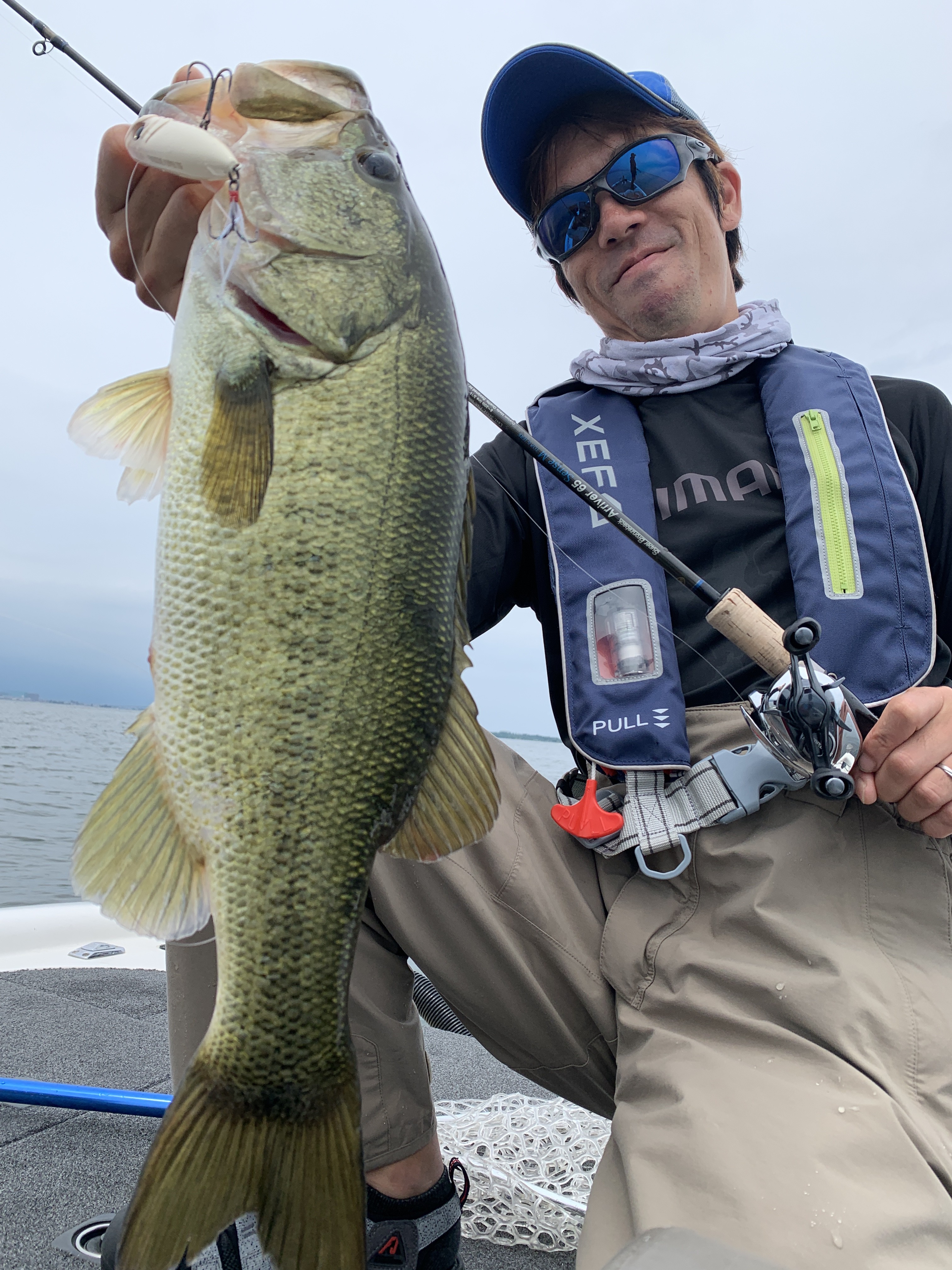 FB7B5EF7-DBD7-4467-ABA3-22CA8470B9AD