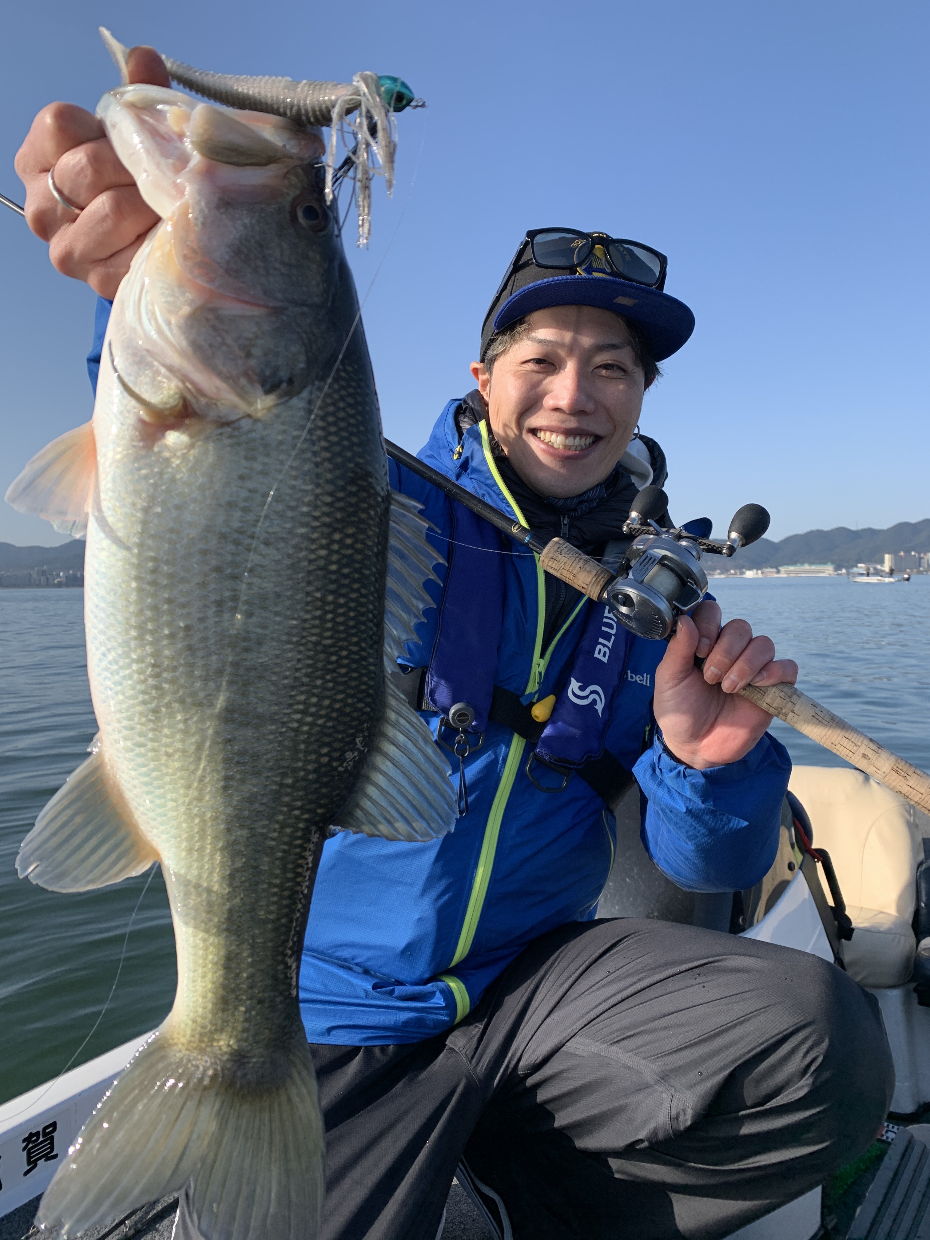 D48472D0-354B-4D35-842B-B7441F0A6387