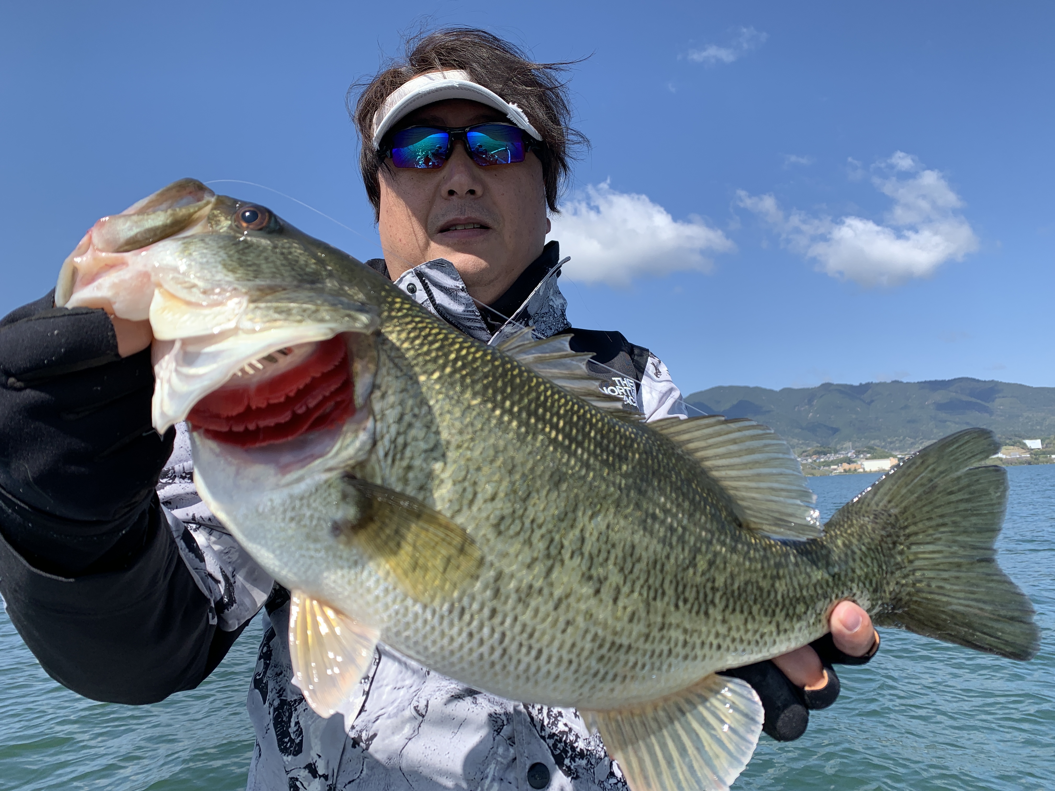 75E947CA-14F9-4C01-9F0F-96B637463281