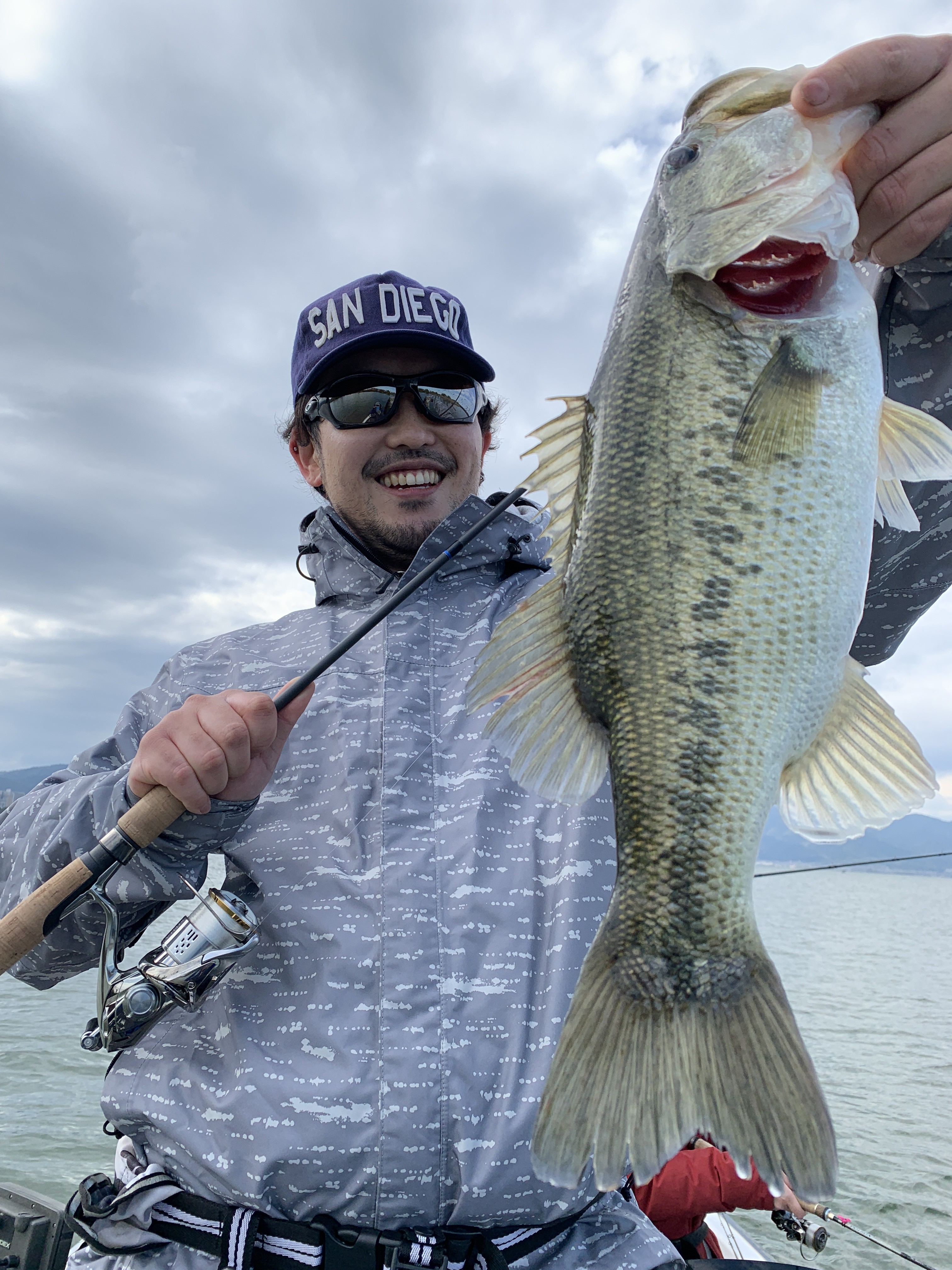 CDA5C7F4-92CA-493D-845A-2170BD3CC6BE