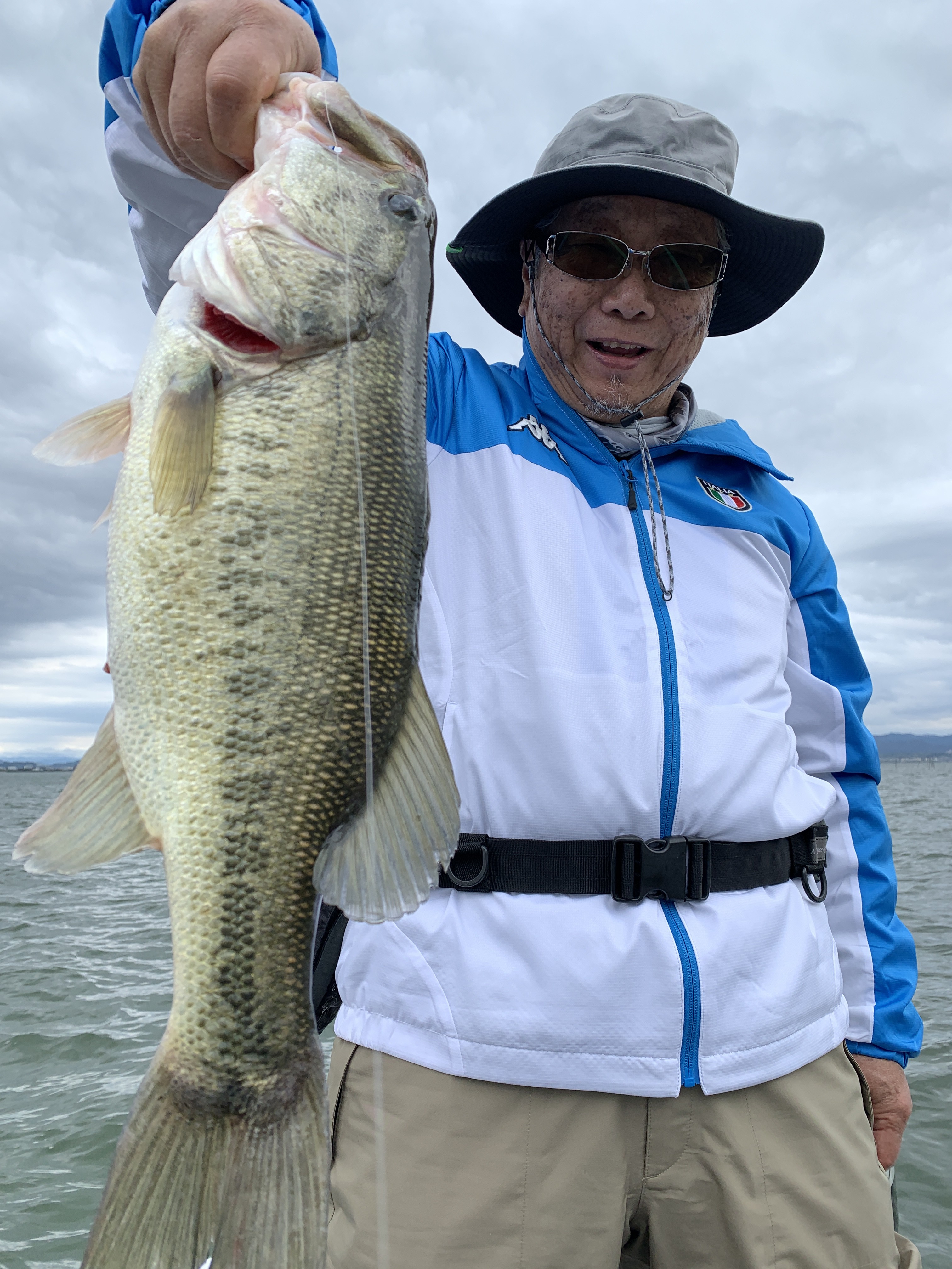 D5ADF272-9A37-4C35-9BB2-AB62EF3FE073