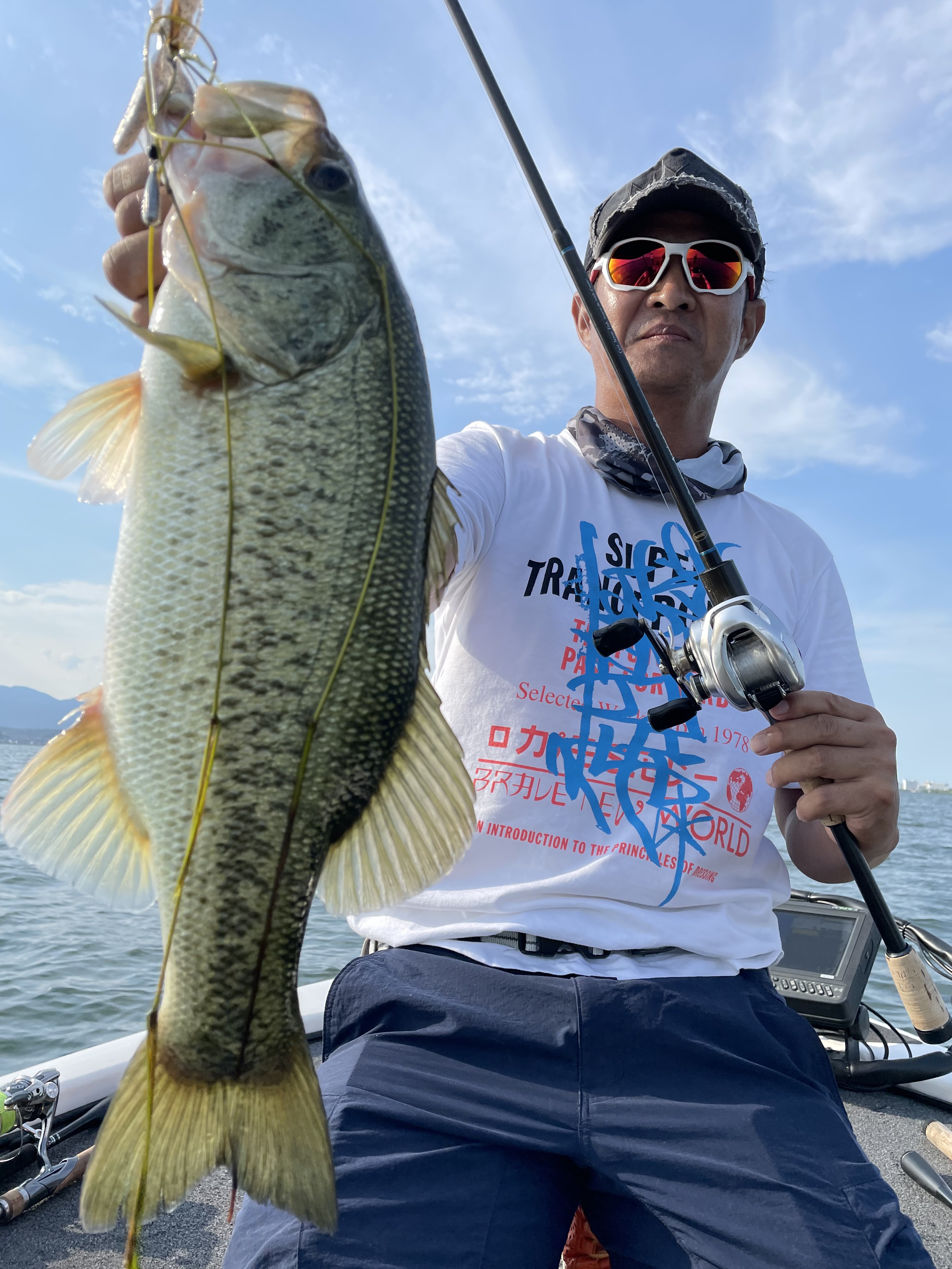 0DF07A9A-2E34-4070-BCB3-3E4E162D9F36