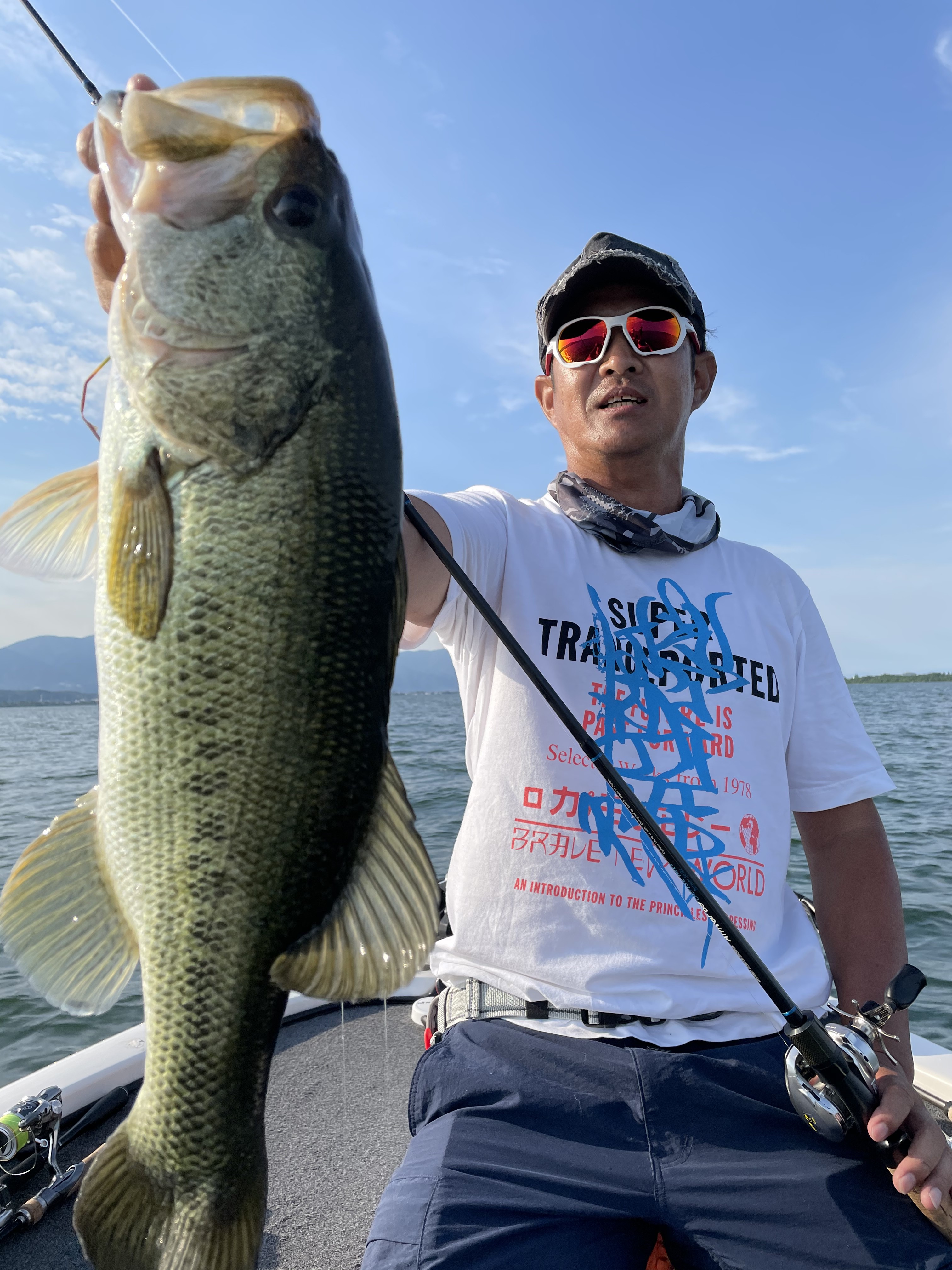 1007B5B5-C8E5-4174-A901-514A6C07DD7D