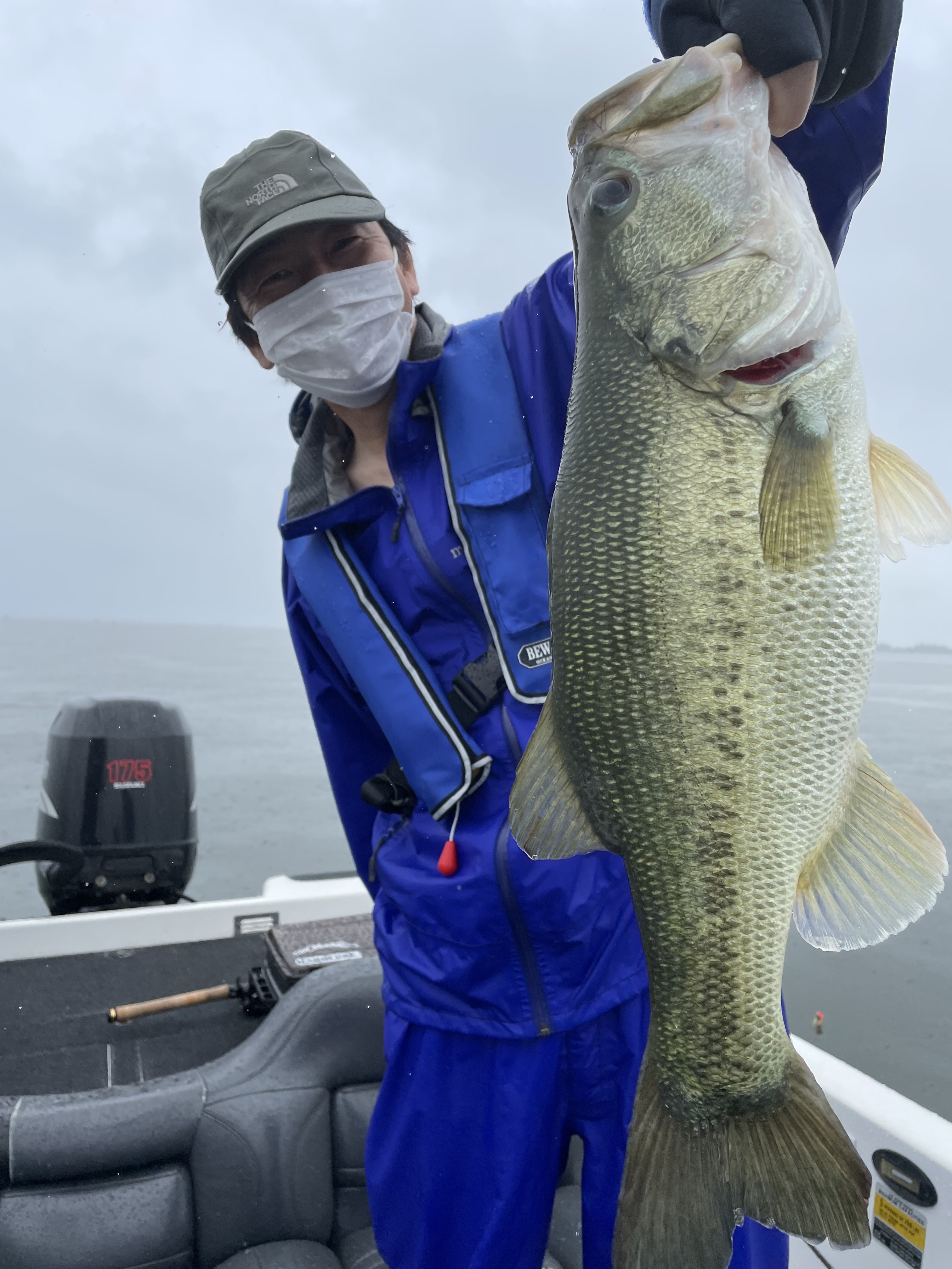 AF6F1897-0D00-46CB-9472-6EF2AC26F72E