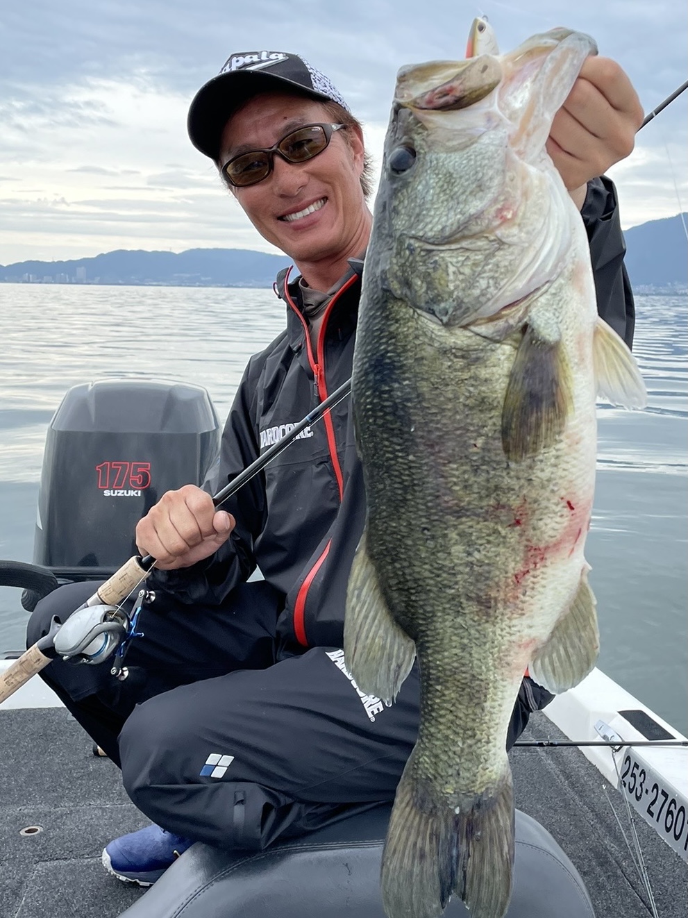 E2EF24D2-103D-4FD8-9439-79D2D3A6F162