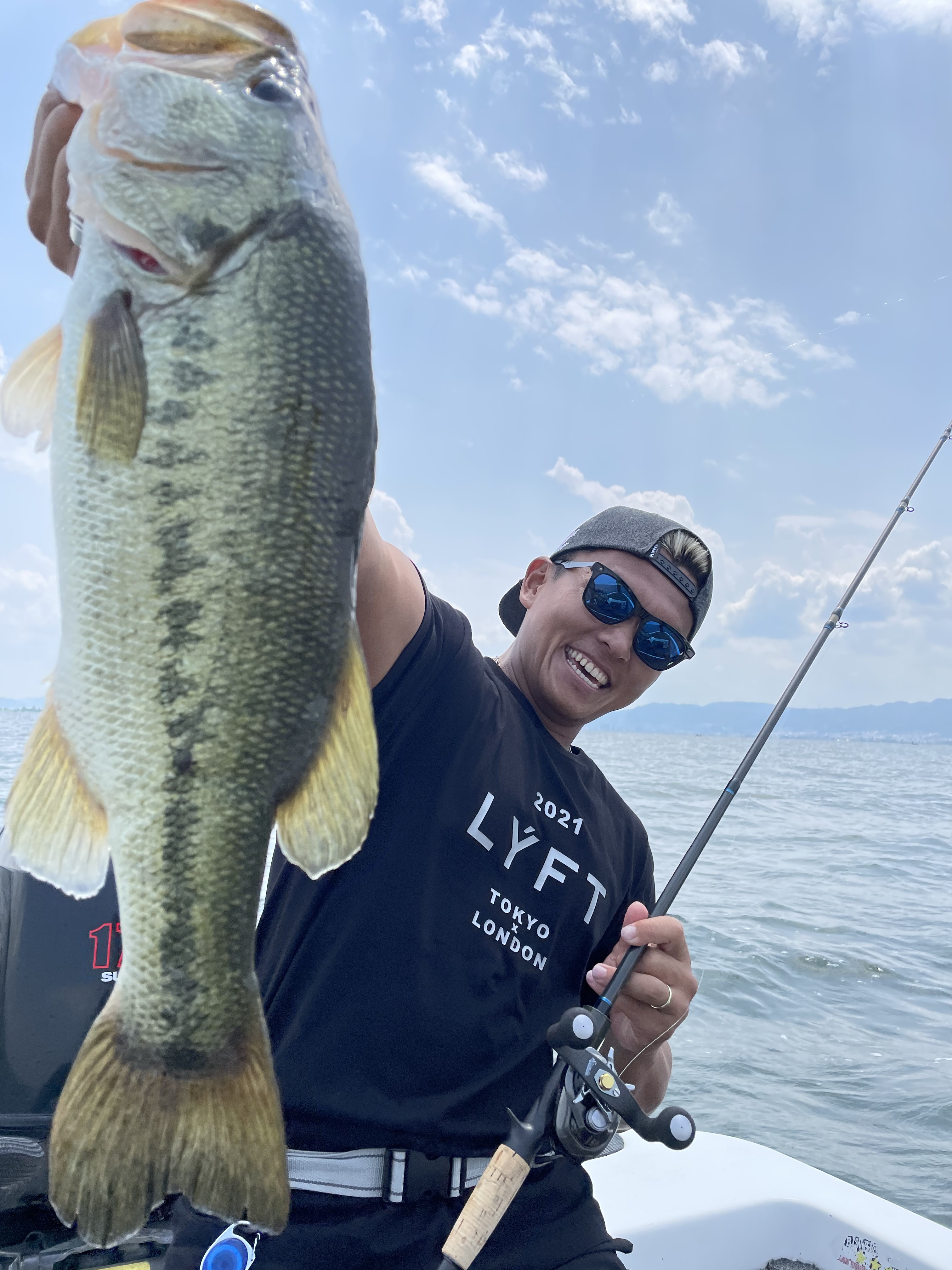 7C607457-D130-404C-BC81-96986546C446