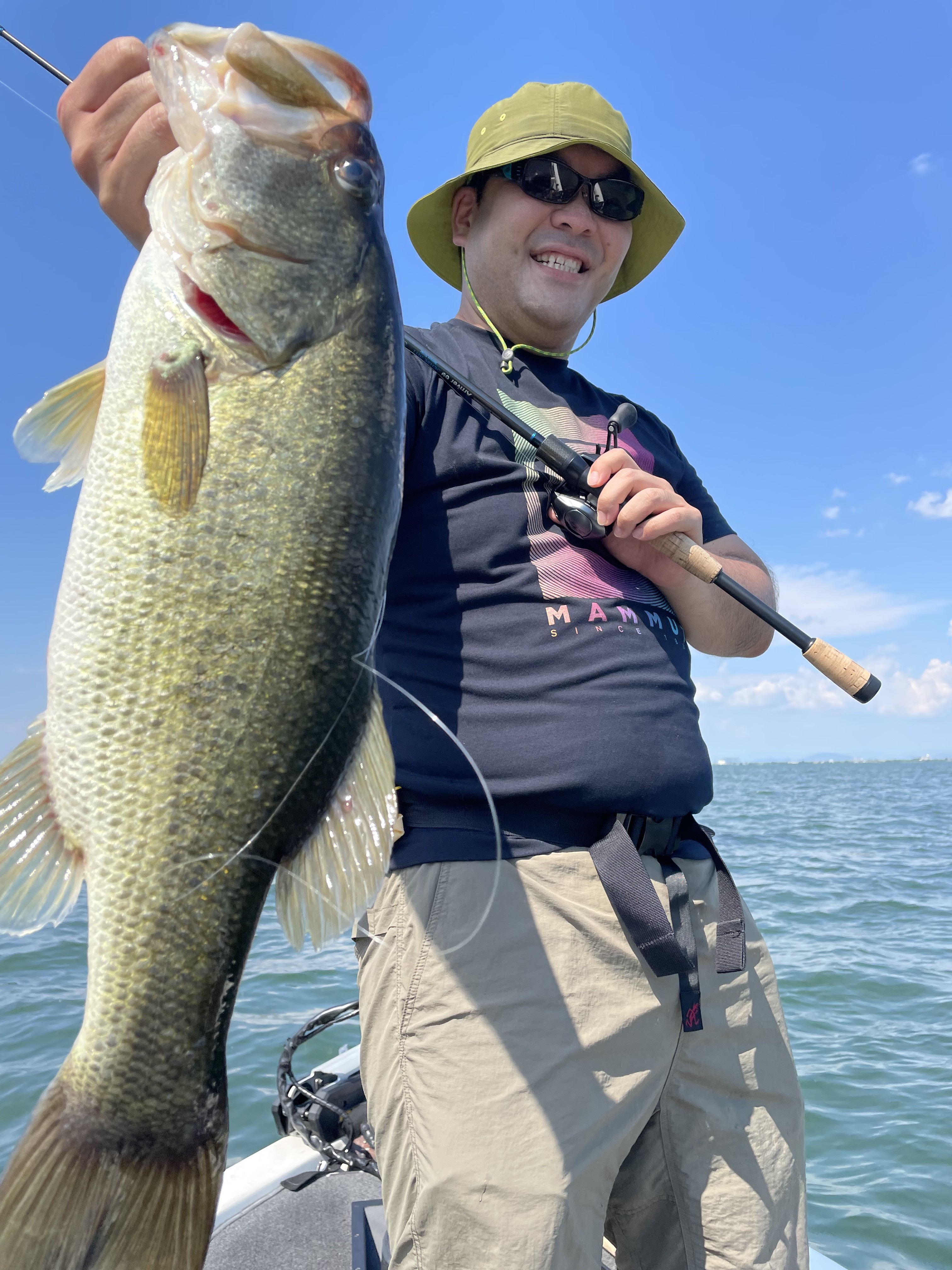 D2FA17BC-CA29-4B72-A67A-12685CE98566