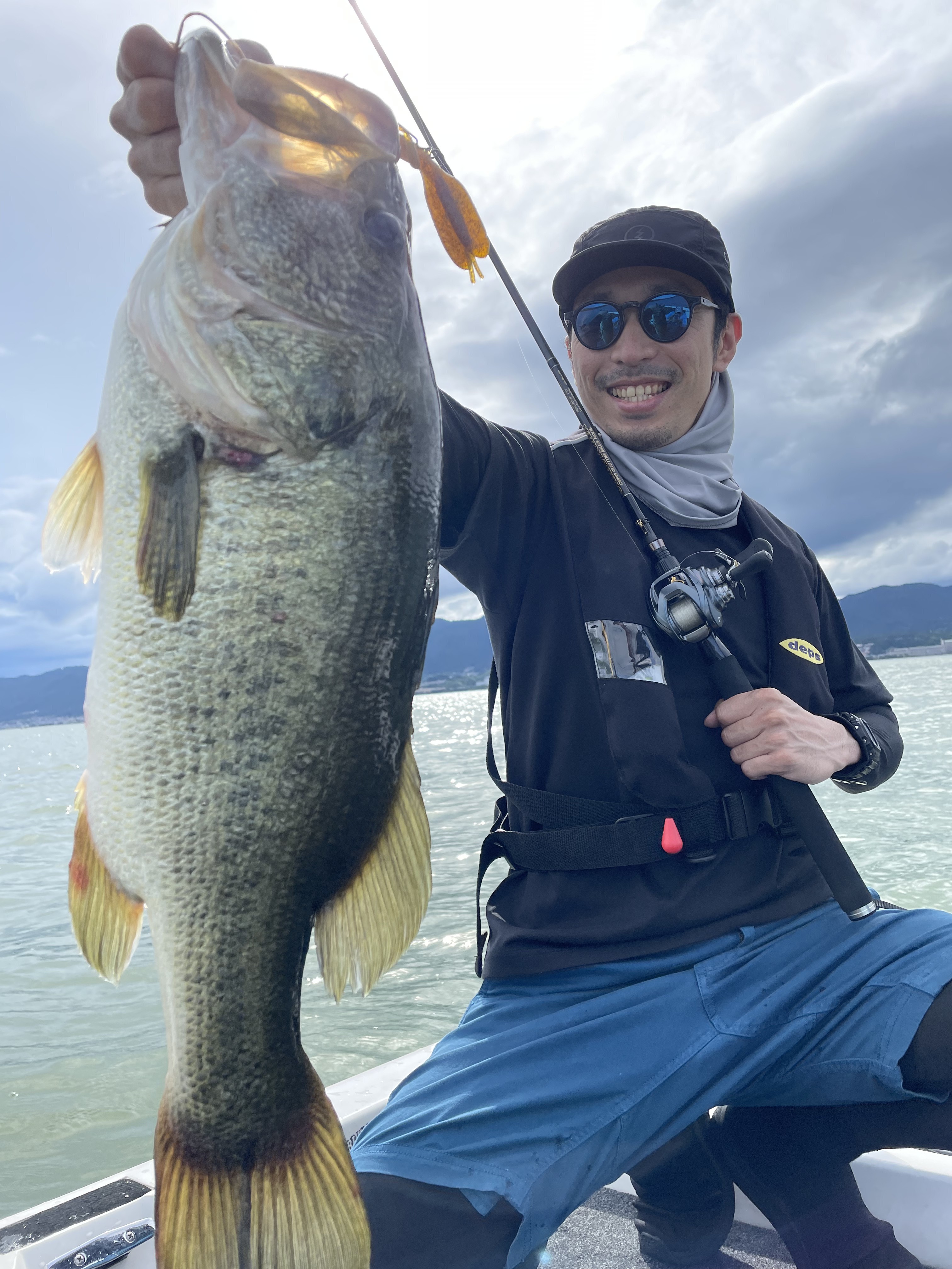 FFA5EF2C-861C-49B2-81AF-7367A35FDBF9