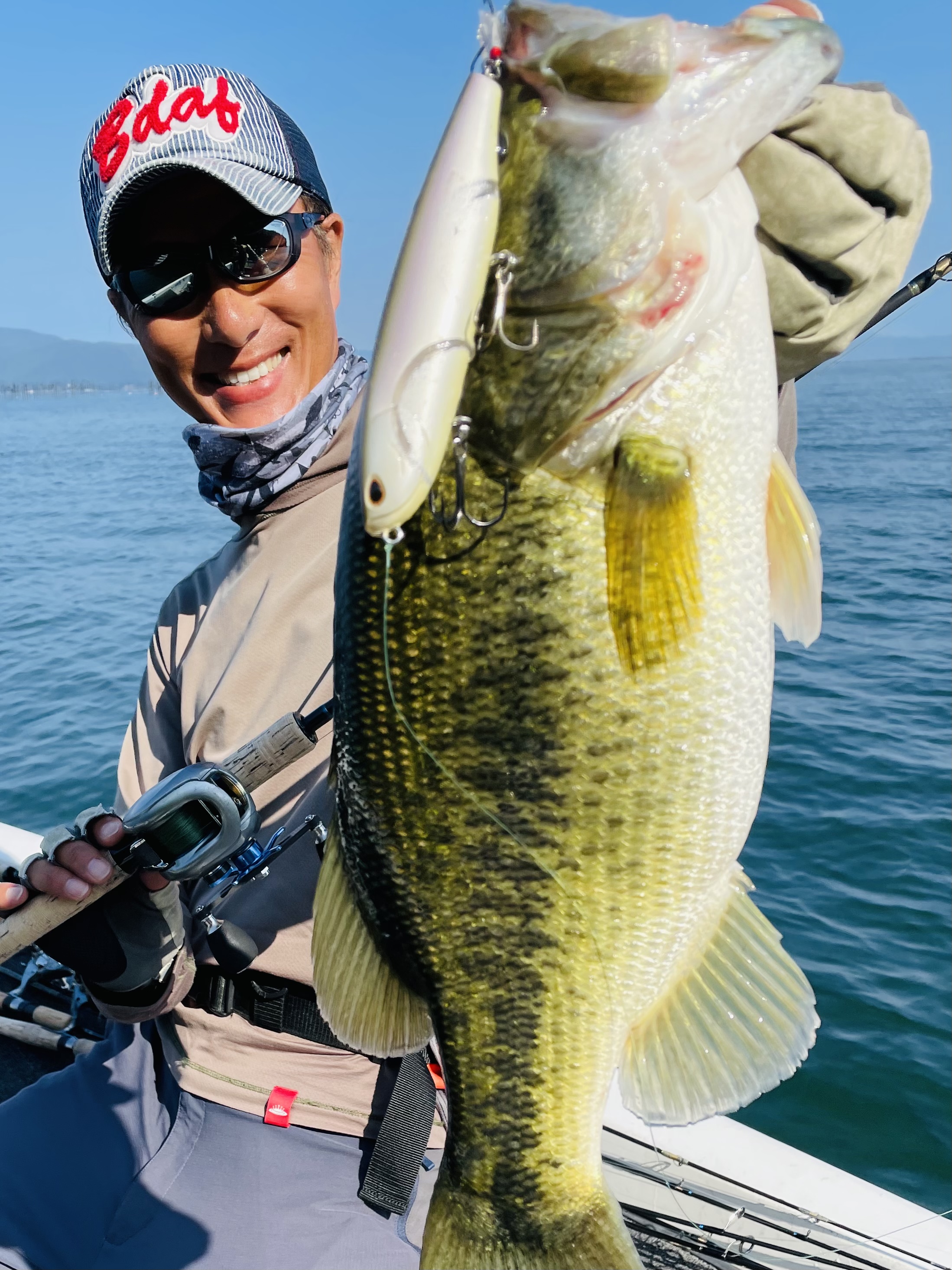 F59048F4-9118-48C2-94F2-EFC978963D2C