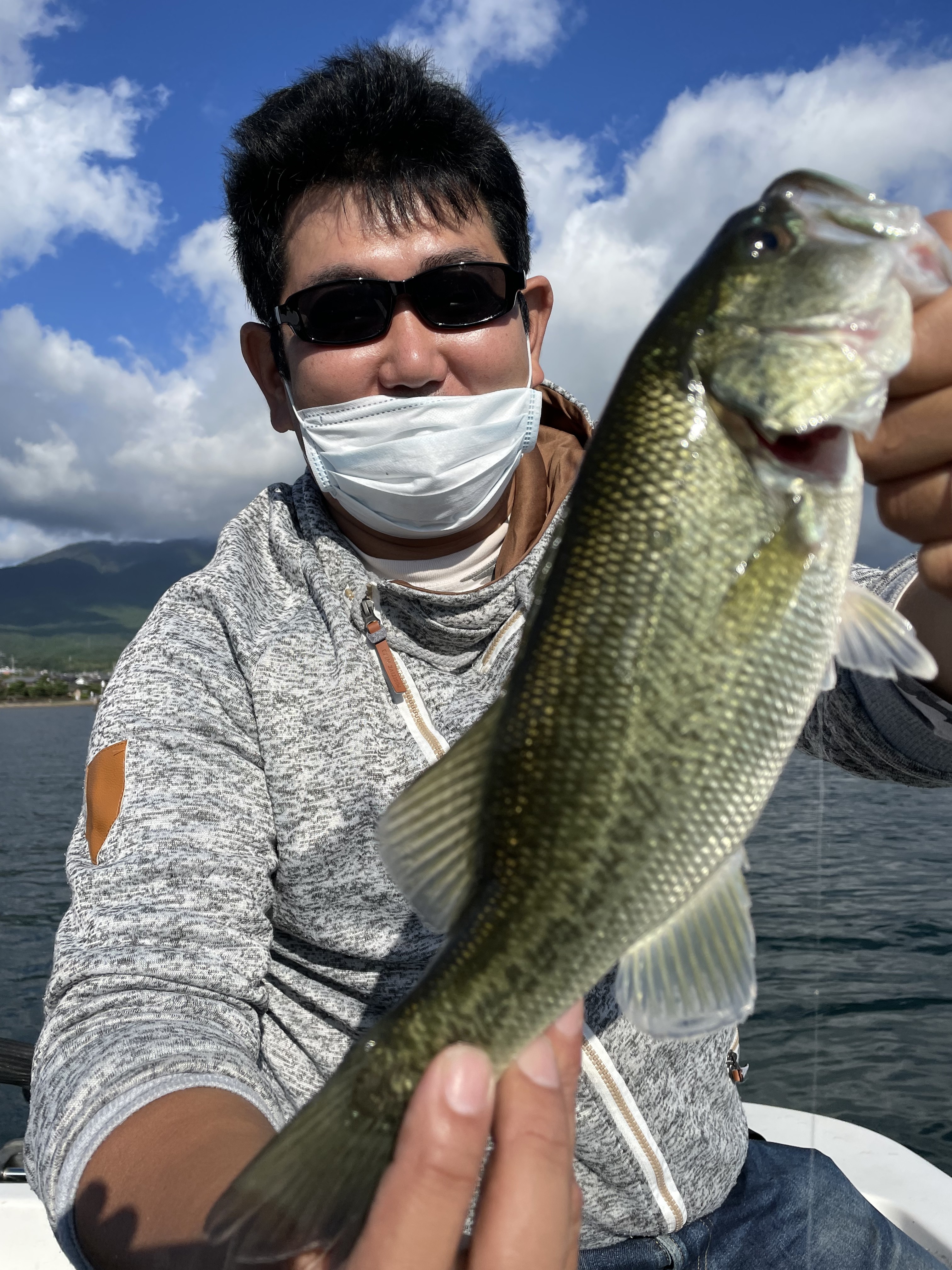 8E65E333-5933-4112-BD04-BAD68D69B1C1