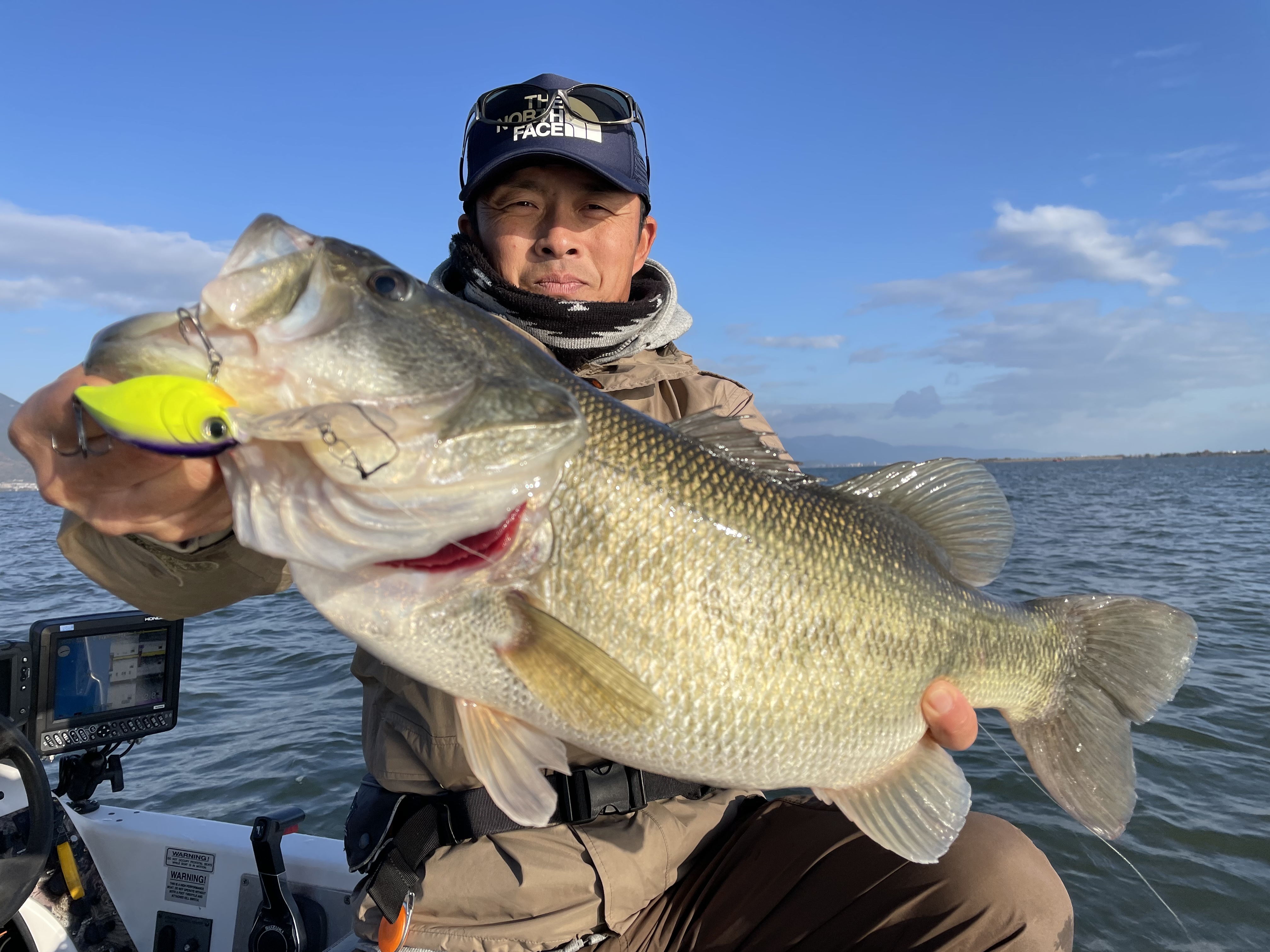 5E6AAFEA-4CE9-4250-B0F7-92137746E4D6