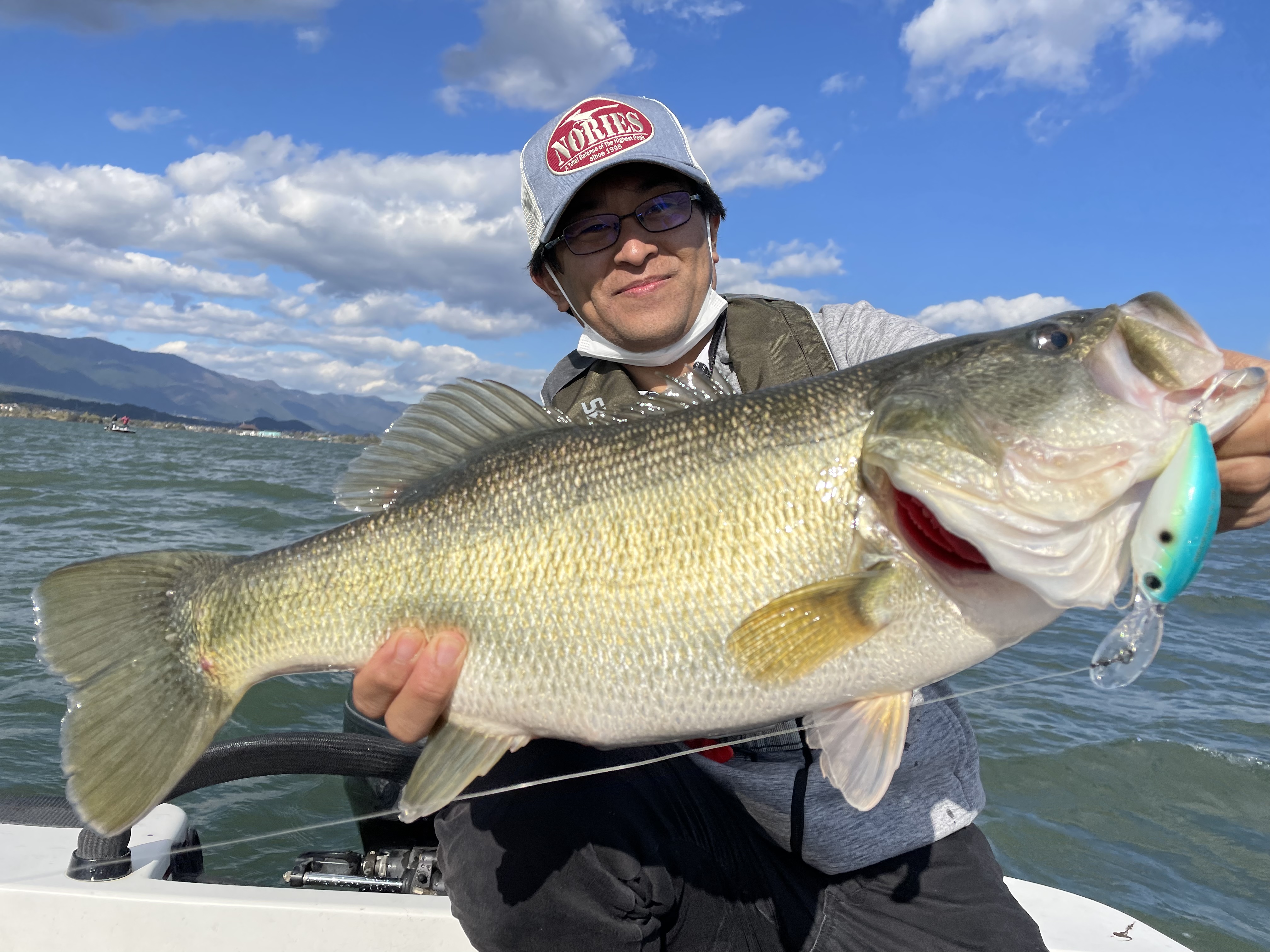 7AED3ABC-7109-4EBE-99DE-96933ECC0877