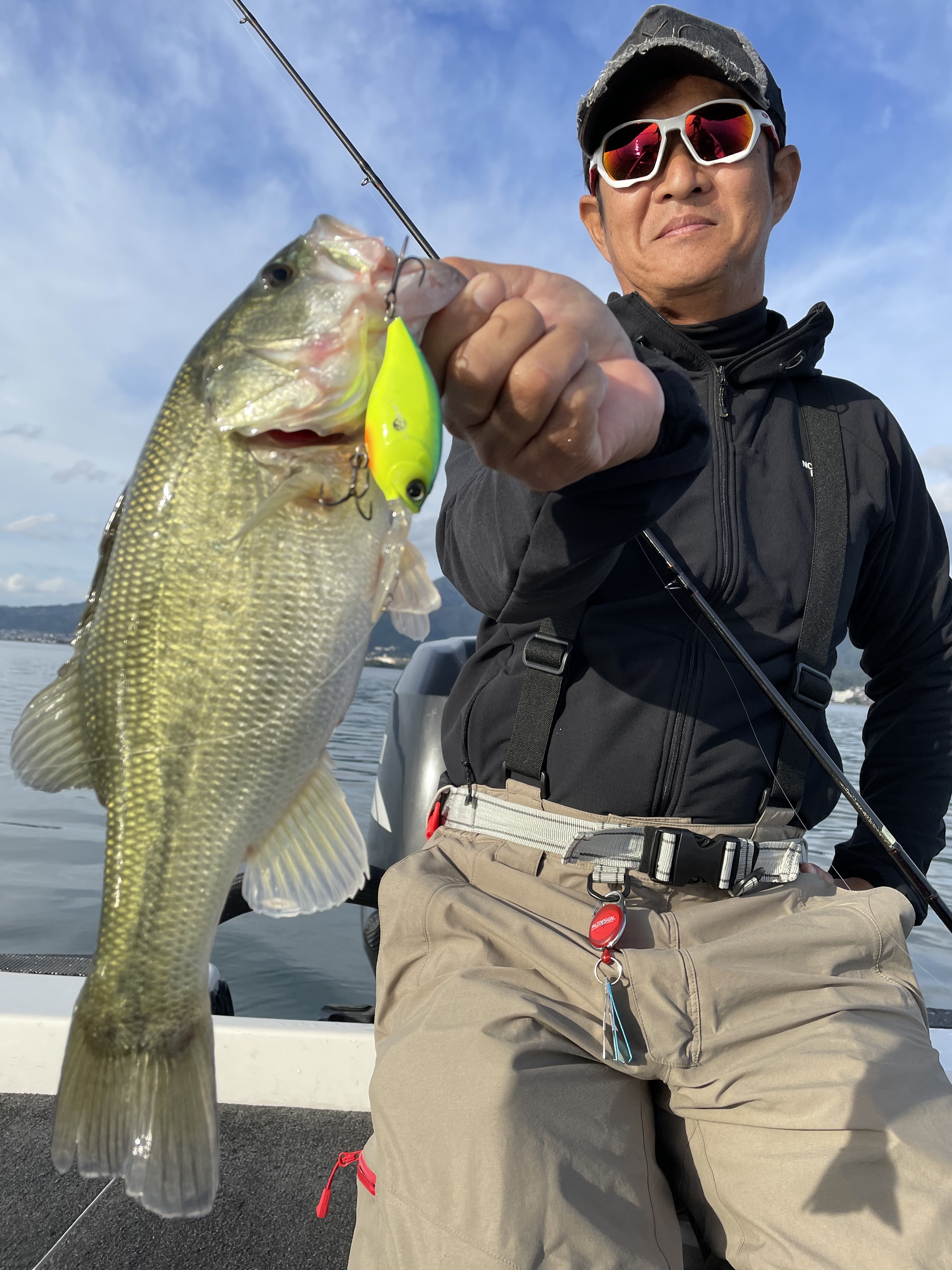 CDED8610-DF8C-48EF-88D1-6E20A5589866