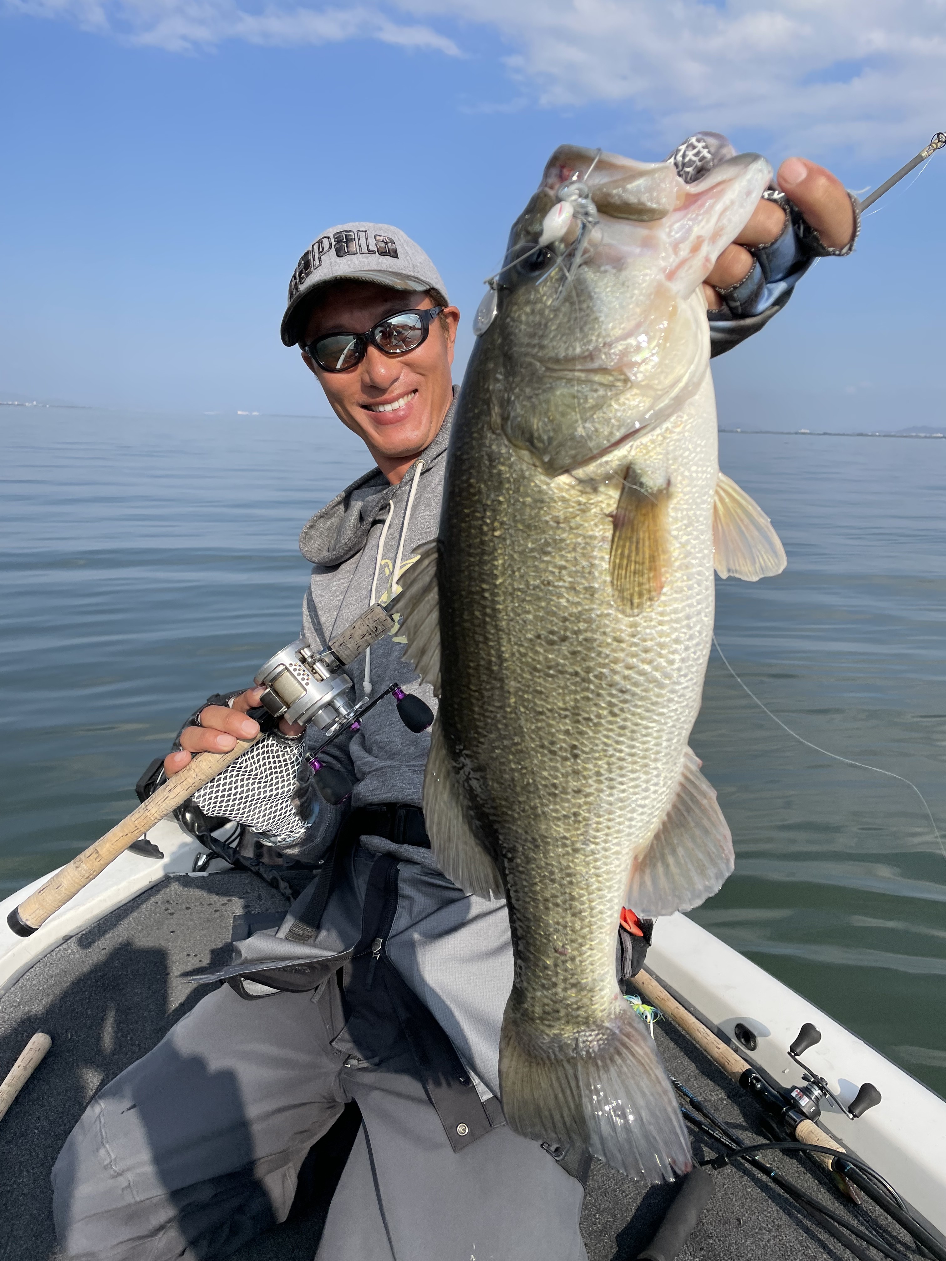 DC29AA42-F3ED-4450-81EC-FE17DB7C62C4