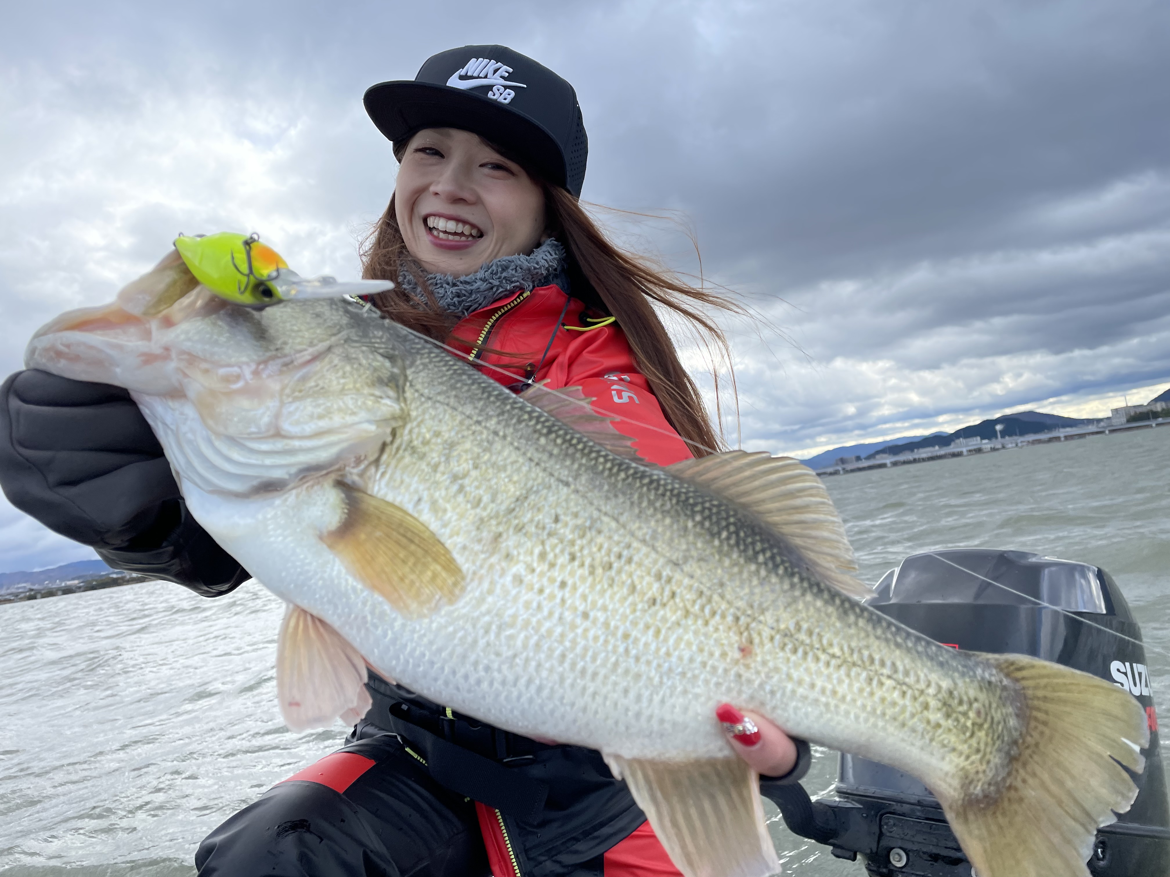 E3268E75-CAD5-4828-938A-1DFBA81BE0C8